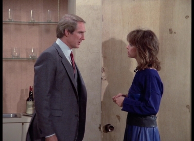 DYNASTY_-_E4X17_THE_ACCIDENT_066.jpg