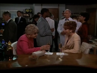 MURDER_SHE_WROTE_-_E9X20_SHIP_OF_THIEVES_028.jpg