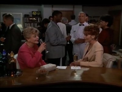 MURDER_SHE_WROTE_-_E9X20_SHIP_OF_THIEVES_032.jpg
