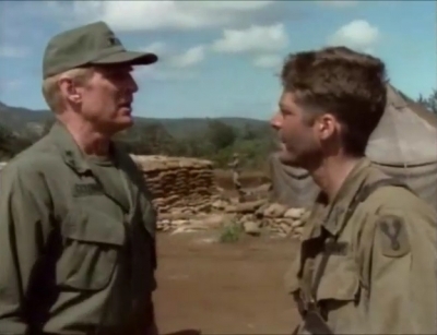 TOUR_OF_DUTY_-_E1X17_BLOOD_BROTHERS_193.jpg