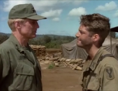 TOUR_OF_DUTY_-_E1X17_BLOOD_BROTHERS_256.jpg