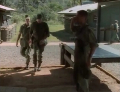 TOUR_OF_DUTY_-_E1X17_BLOOD_BROTHERS_512.jpg