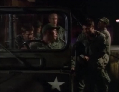TOUR_OF_DUTY_-_E1X17_BLOOD_BROTHERS_709.jpg