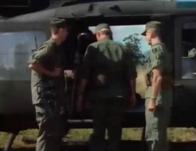 TOUR_OF_DUTY_-_E1X17_BLOOD_BROTHERS_849.jpg