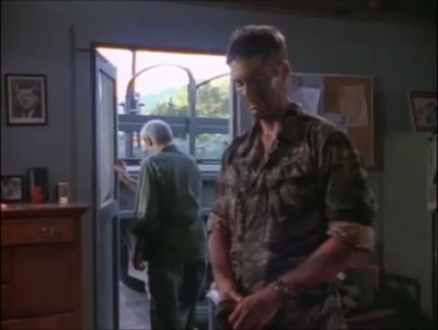TOUR_OF_DUTY_-__E3X09_I_AM_WHAT_I_AM__0163.jpg