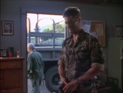 TOUR_OF_DUTY_-__E3X09_I_AM_WHAT_I_AM__0166.jpg