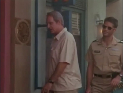 TOUR_OF_DUTY_-__E3X09_I_AM_WHAT_I_AM__0513.jpg