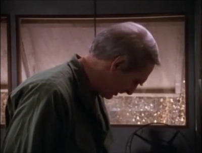 TOUR_OF_DUTY_-__E3X09_I_AM_WHAT_I_AM__0757.jpg