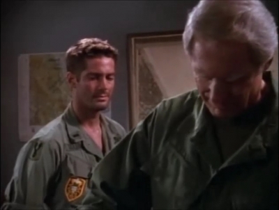 TOUR_OF_DUTY_-__E3X09_I_AM_WHAT_I_AM__0808.jpg