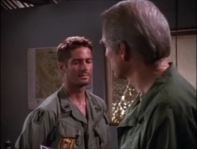 TOUR_OF_DUTY_-__E3X09_I_AM_WHAT_I_AM__0889.jpg
