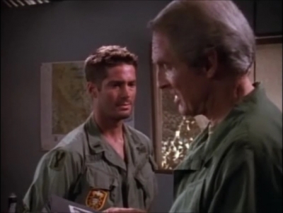 TOUR_OF_DUTY_-__E3X09_I_AM_WHAT_I_AM__0913.jpg