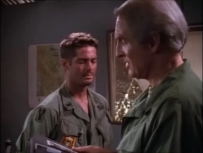 TOUR_OF_DUTY_-__E3X09_I_AM_WHAT_I_AM__0914.jpg