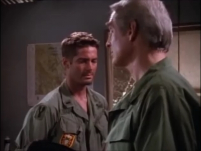TOUR_OF_DUTY_-__E3X09_I_AM_WHAT_I_AM__0920.jpg
