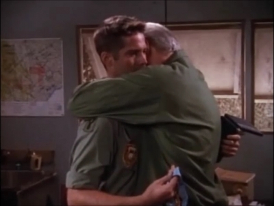 TOUR_OF_DUTY_-__E3X09_I_AM_WHAT_I_AM__1031.jpg