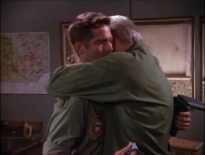 TOUR_OF_DUTY_-__E3X09_I_AM_WHAT_I_AM__1034.jpg