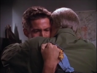 TOUR_OF_DUTY_-__E3X09_I_AM_WHAT_I_AM__1074.jpg