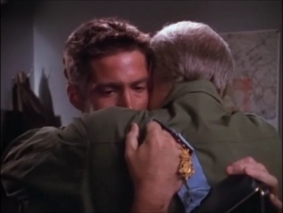 TOUR_OF_DUTY_-__E3X09_I_AM_WHAT_I_AM__1083.jpg