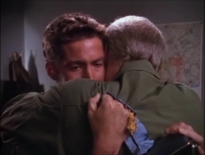 TOUR_OF_DUTY_-__E3X09_I_AM_WHAT_I_AM__1089.jpg