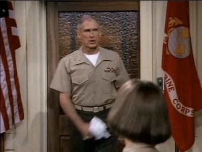 MJOR_DAD_-_E3X01_THE_SHUTDOWN_011.jpg