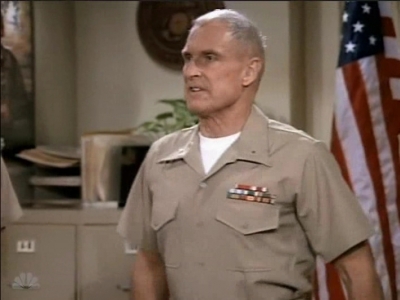 MJOR_DAD_-_E3X01_THE_SHUTDOWN_017.jpg