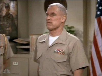 MJOR_DAD_-_E3X01_THE_SHUTDOWN_018.jpg