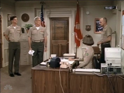 MJOR_DAD_-_E3X01_THE_SHUTDOWN_043.jpg