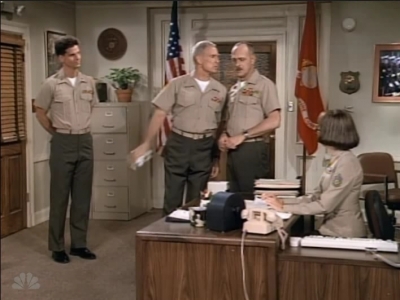 MJOR_DAD_-_E3X01_THE_SHUTDOWN_069.jpg