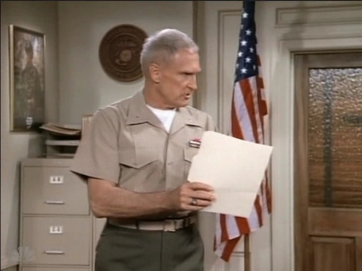 MJOR_DAD_-_E3X01_THE_SHUTDOWN_205.jpg