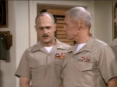 MJOR_DAD_-_E3X01_THE_SHUTDOWN_284.jpg