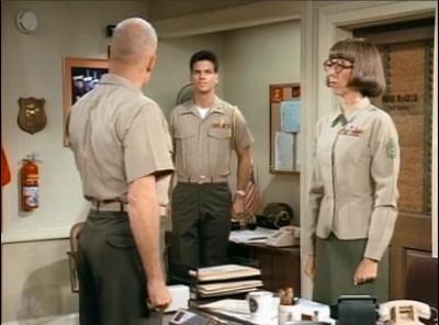 MAJOR_DAD_-_E3X02_MJOR_MOONLIGHTING_038.jpg
