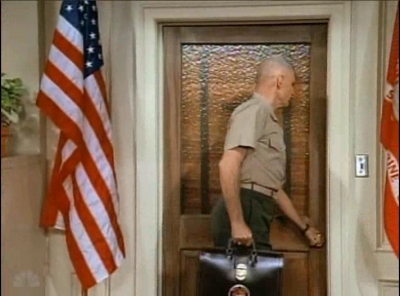 MAJOR_DAD_-_E3X02_MJOR_MOONLIGHTING_061.jpg