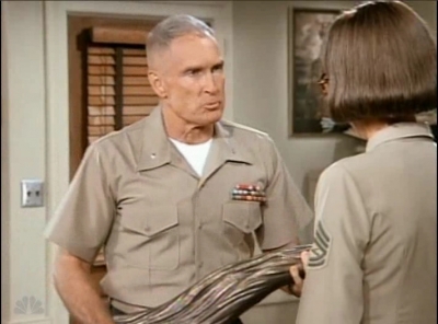 MAJOR_DAD_-_E3X02_MJOR_MOONLIGHTING_098.jpg
