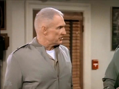 MAJOR_DAD_-_E3X03_POLLYS_PEN_PAL_227.jpg