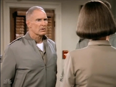 MAJOR_DAD_-_E3X03_POLLYS_PEN_PAL_256.jpg