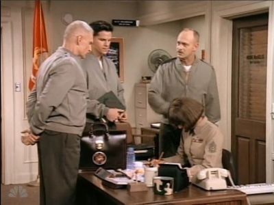 MAJOR_DAD_-_E3X03_POLLYS_PEN_PAL_270.jpg