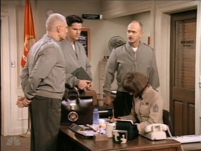 MAJOR_DAD_-_E3X03_POLLYS_PEN_PAL_271.jpg