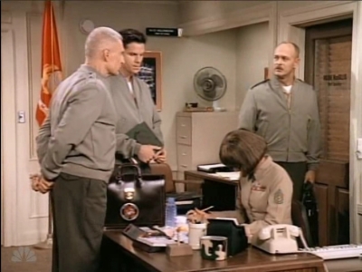 MAJOR_DAD_-_E3X03_POLLYS_PEN_PAL_275.jpg