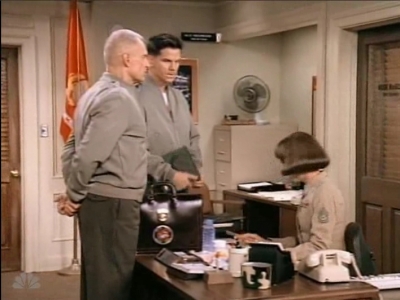 MAJOR_DAD_-_E3X03_POLLYS_PEN_PAL_282.jpg