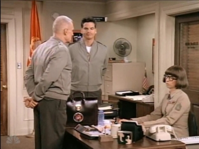 MAJOR_DAD_-_E3X03_POLLYS_PEN_PAL_288.jpg