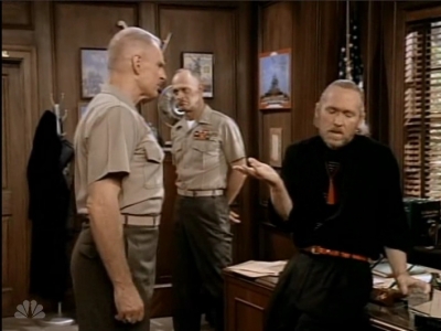 MAJOR_DAD_-_E3X04_A_FEW_GOOD_MEN_281.jpg
