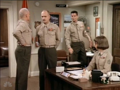 MAJOR_DAD_-_E3X05_POKER_NIGHT_024.jpg