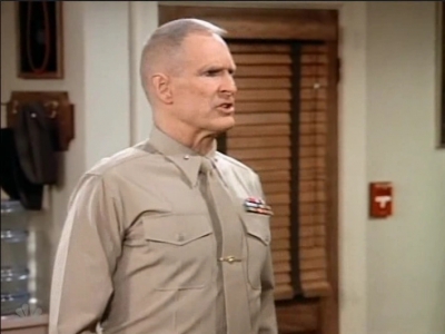 MAJOR_DAD_-_E3X05_POKER_NIGHT_071.jpg