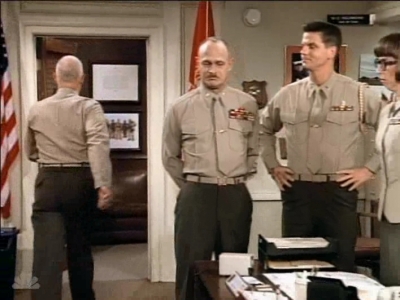MAJOR_DAD_-_E3X05_POKER_NIGHT_120.jpg