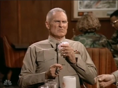 MAJOR_DAD_-_E3X05_POKER_NIGHT_174.jpg