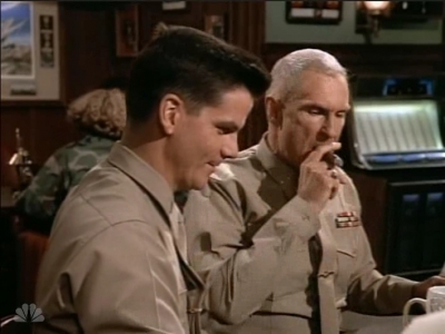 MAJOR_DAD_-_E3X05_POKER_NIGHT_215.jpg