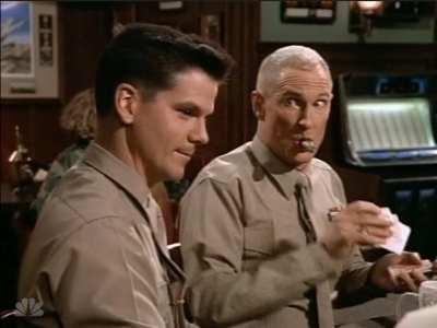 MAJOR_DAD_-_E3X05_POKER_NIGHT_217.jpg
