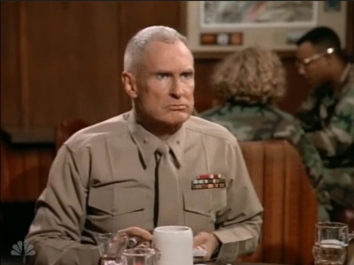 MAJOR_DAD_-_E3X05_POKER_NIGHT_230.jpg