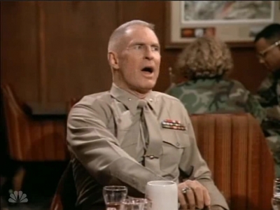 MAJOR_DAD_-_E3X05_POKER_NIGHT_301.jpg