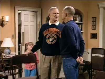 MAJOR_DAD_-_E3X05_POKER_NIGHT_336.jpg