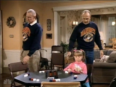 MAJOR_DAD_-_E3X05_POKER_NIGHT_355.jpg